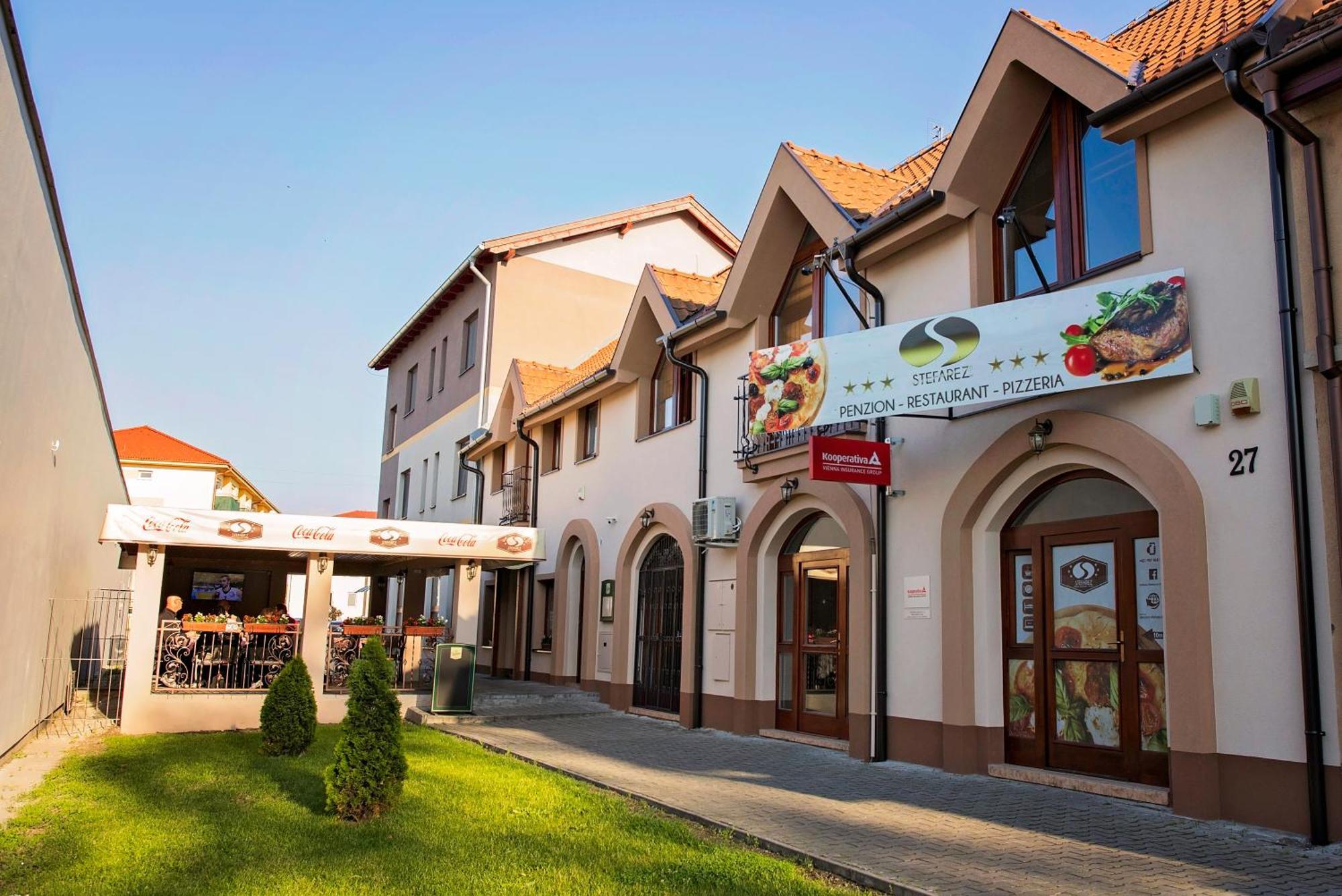 Penzión Stefarez New Hotel Veľký Meder Exterior foto